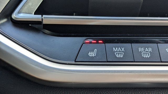 Used 2021 BMW X5 xDrive45e w/ Parking Assistance Package image 28