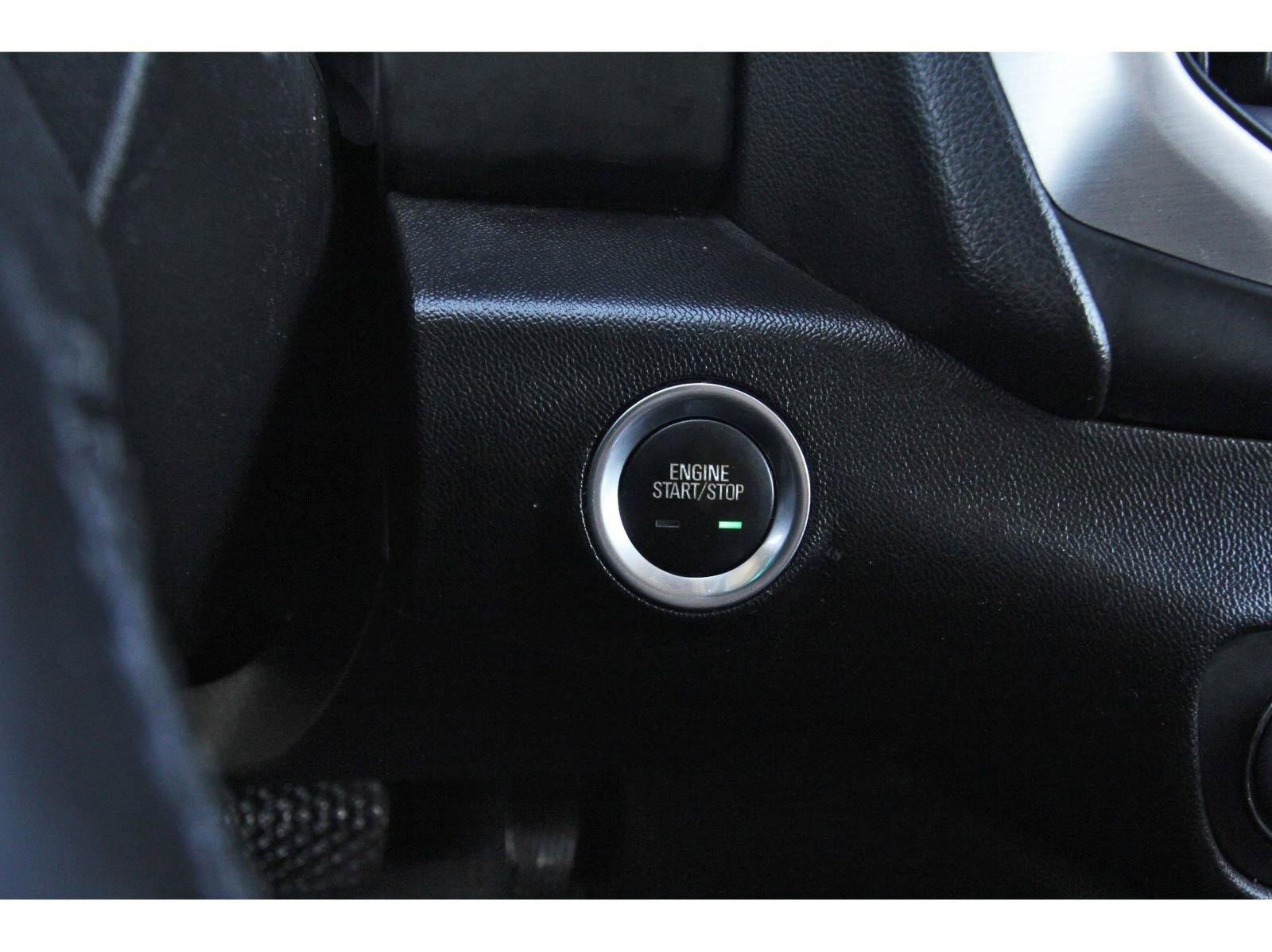 Used 2022 GMC Terrain SLT w/ Tech Package image 22