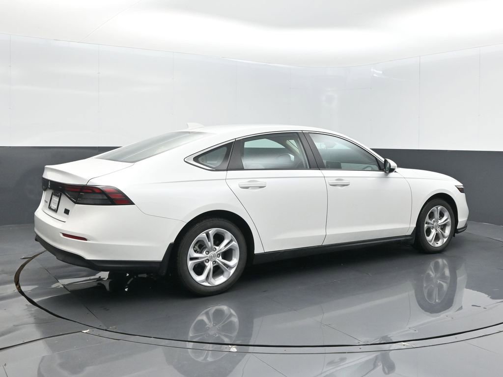 Used 2025 Honda Accord LX image 22