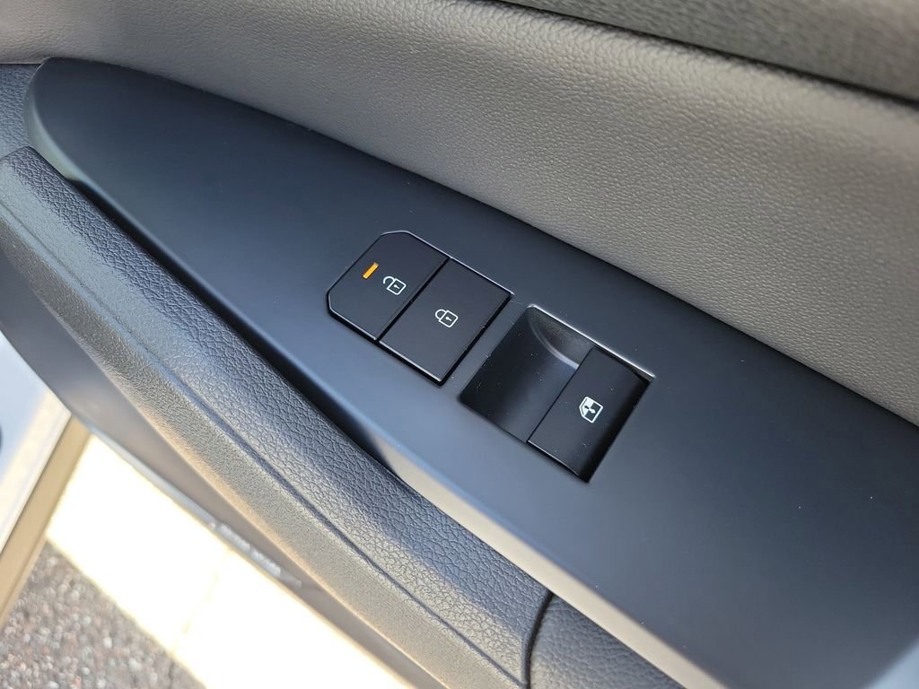 New 2026 Kia Sportage SX image 11