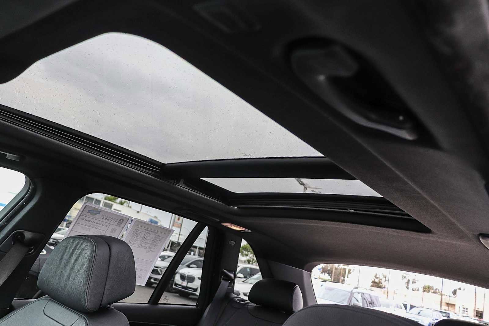 Used 2017 BMW X5 xDrive35i w/ Premium Package image 29