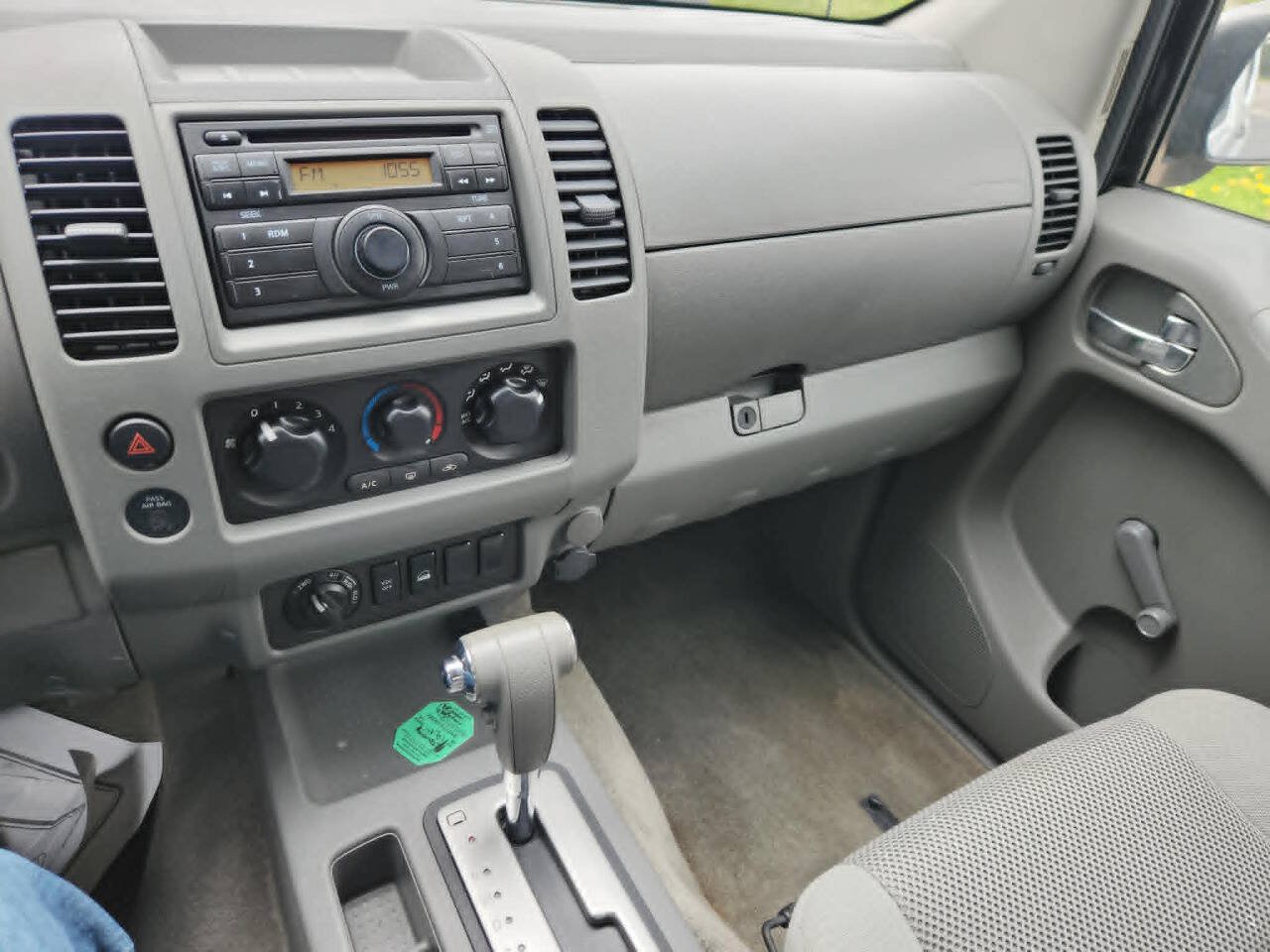 Used 2011 Nissan Frontier S AWD/4WD image 22