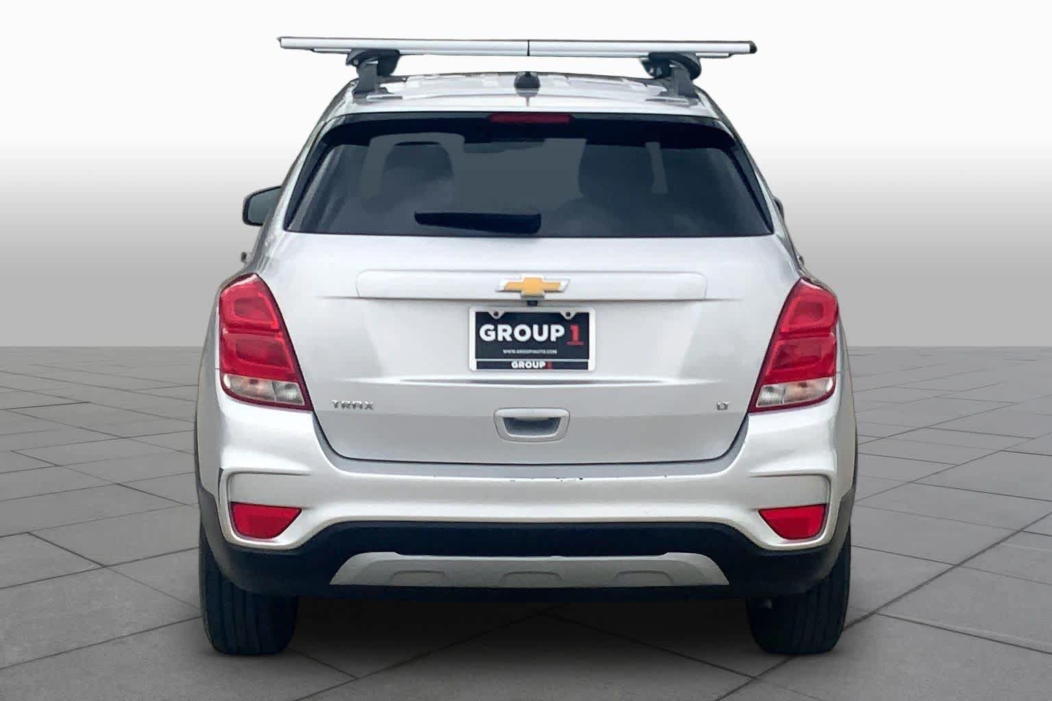 Used 2019 Chevrolet Trax LT w/ LT Convenience Package FWD image 4