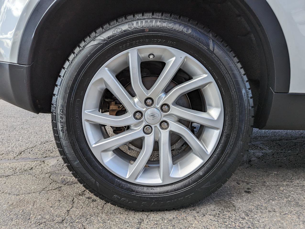 Used 2017 Land Rover Discovery Sport HSE image 50