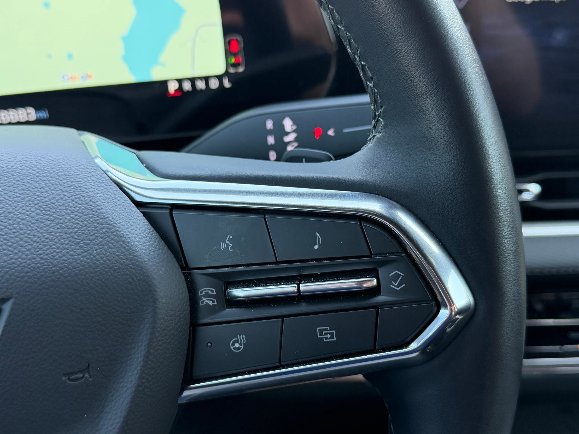 Used 2025 Chevrolet Equinox LT image 13