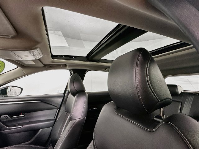 Used 2026 MAZDA CX-50 AWD 2.5 S w/ Preferred Pkg image 18