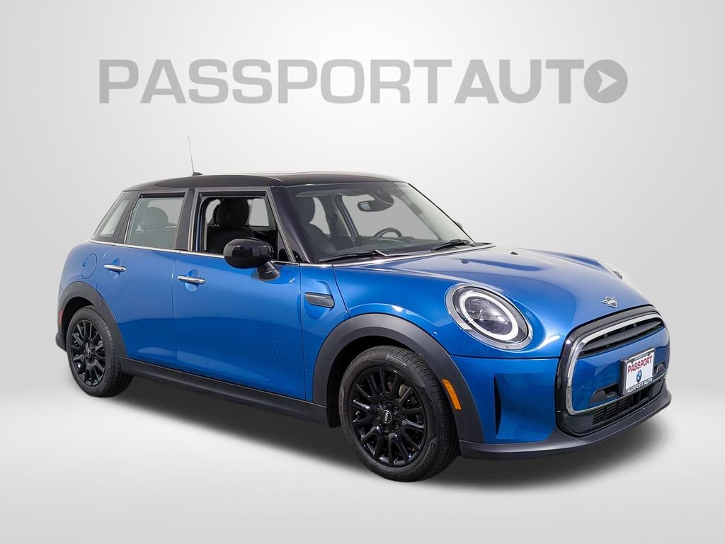 Used 2022 MINI Cooper 4-Door Hardtop FWD image 9
