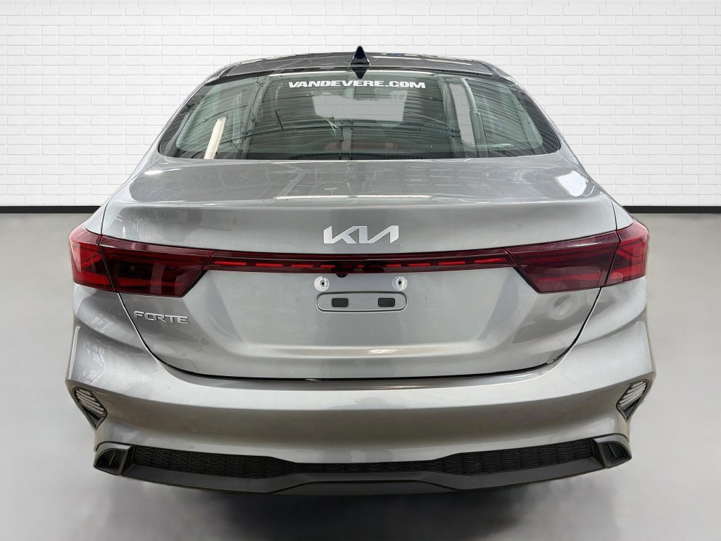 Used 2022 Kia Forte LXS FWD image 8