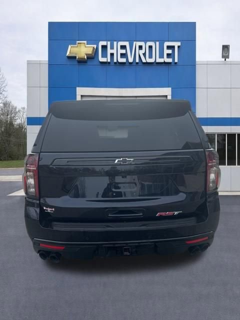 Used 2023 Chevrolet Suburban RST w/ Sport Performance Package AWD/4WD image 7