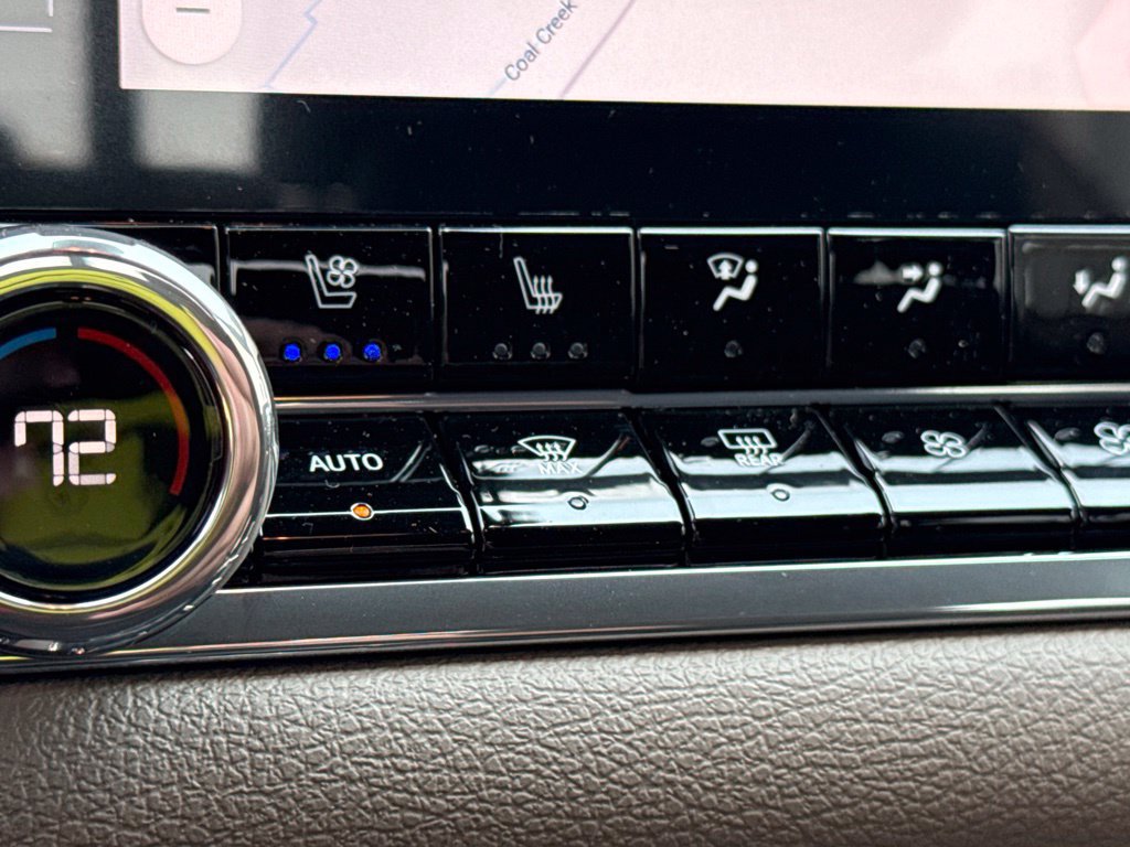New 2026 GMC Canyon Denali AWD/4WD image 30