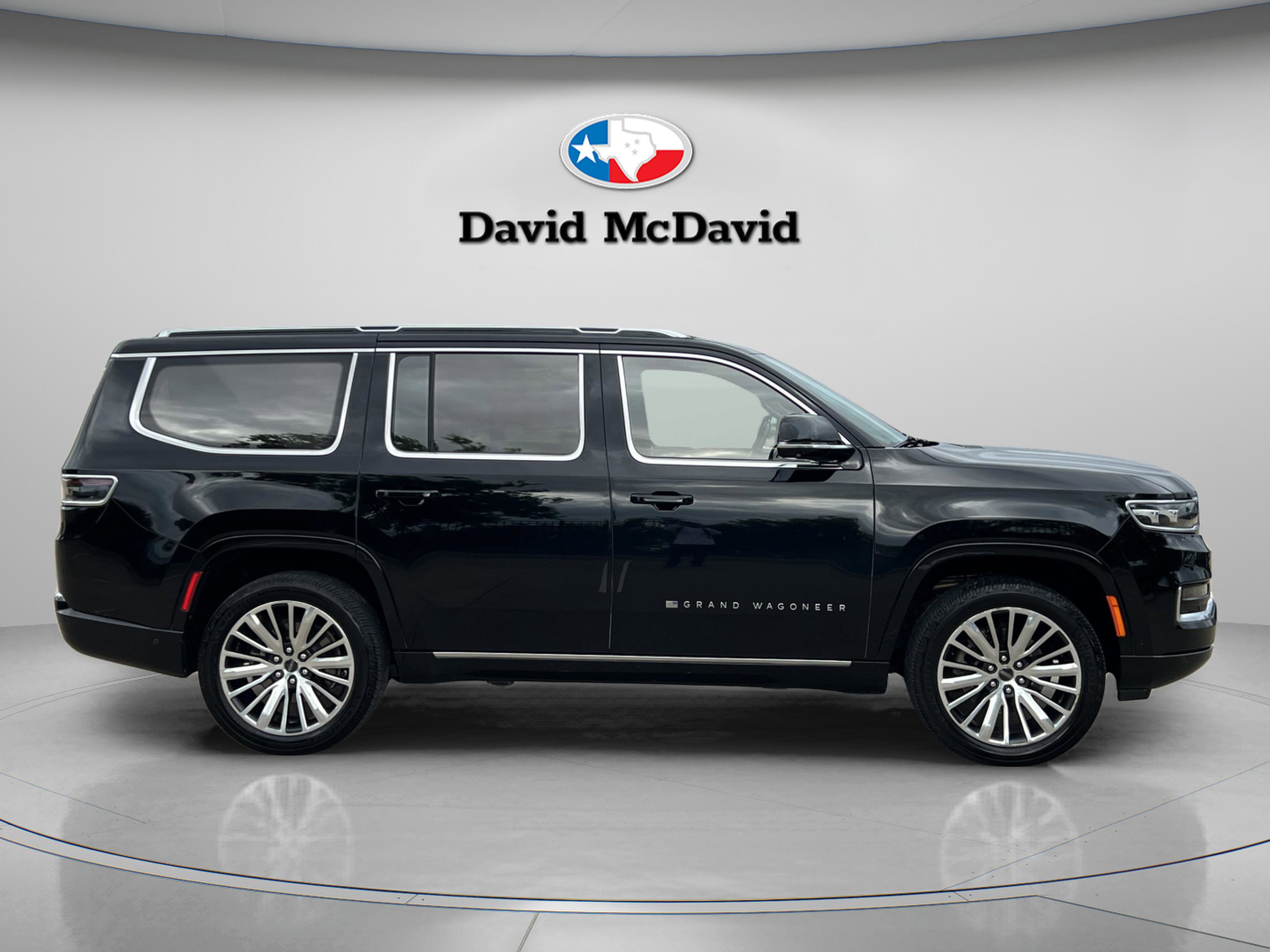 Used 2022 Jeep Grand Wagoneer Series III image 8