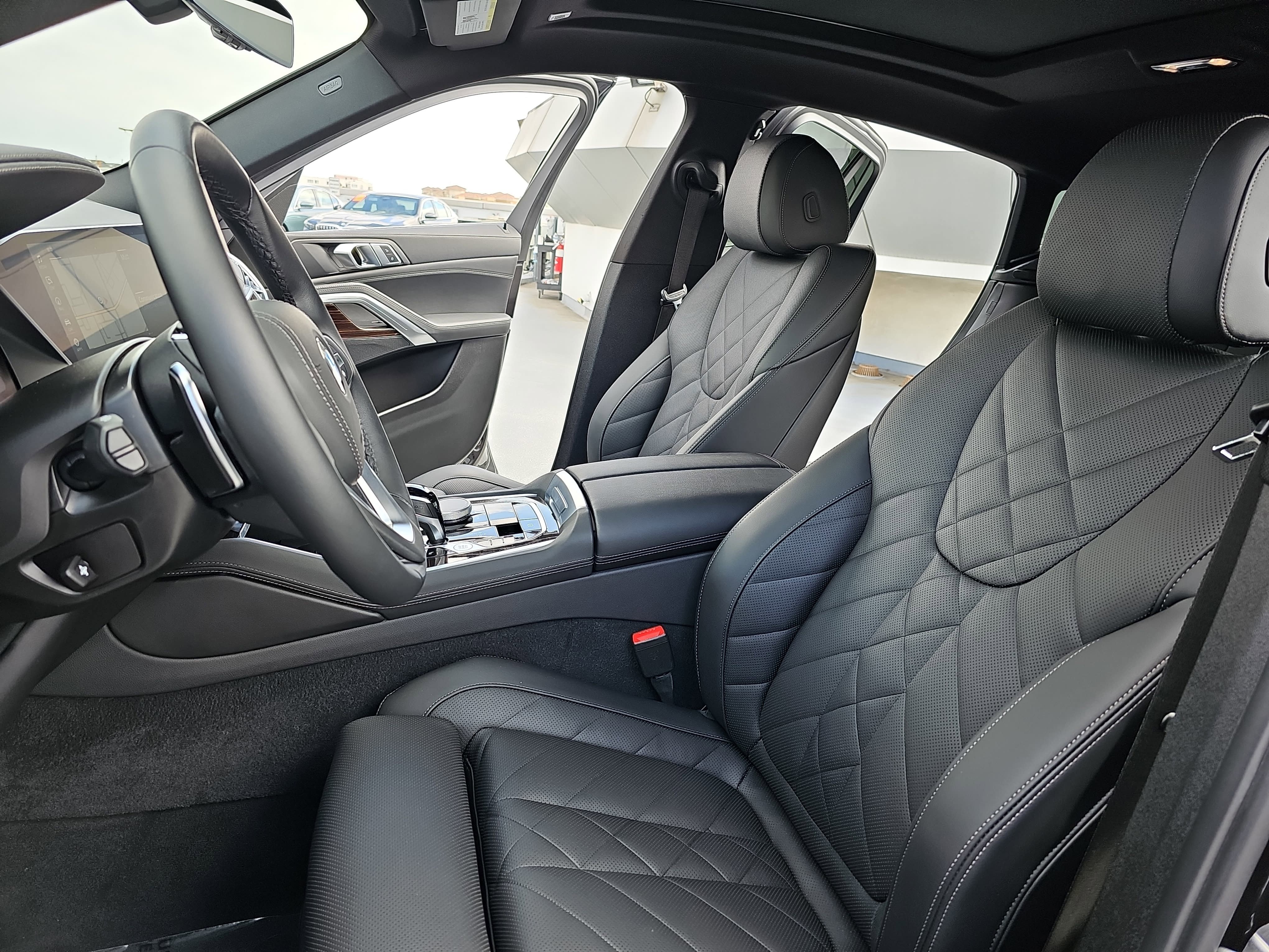 Used 2023 BMW X6 xDrive40i w/ Premium Package AWD/4WD image 15