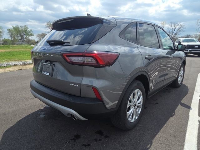 Used 2025 Ford Escape Active AWD/4WD image 8
