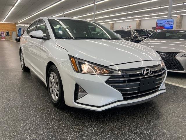 Used 2019 Hyundai Elantra SE FWD image 4