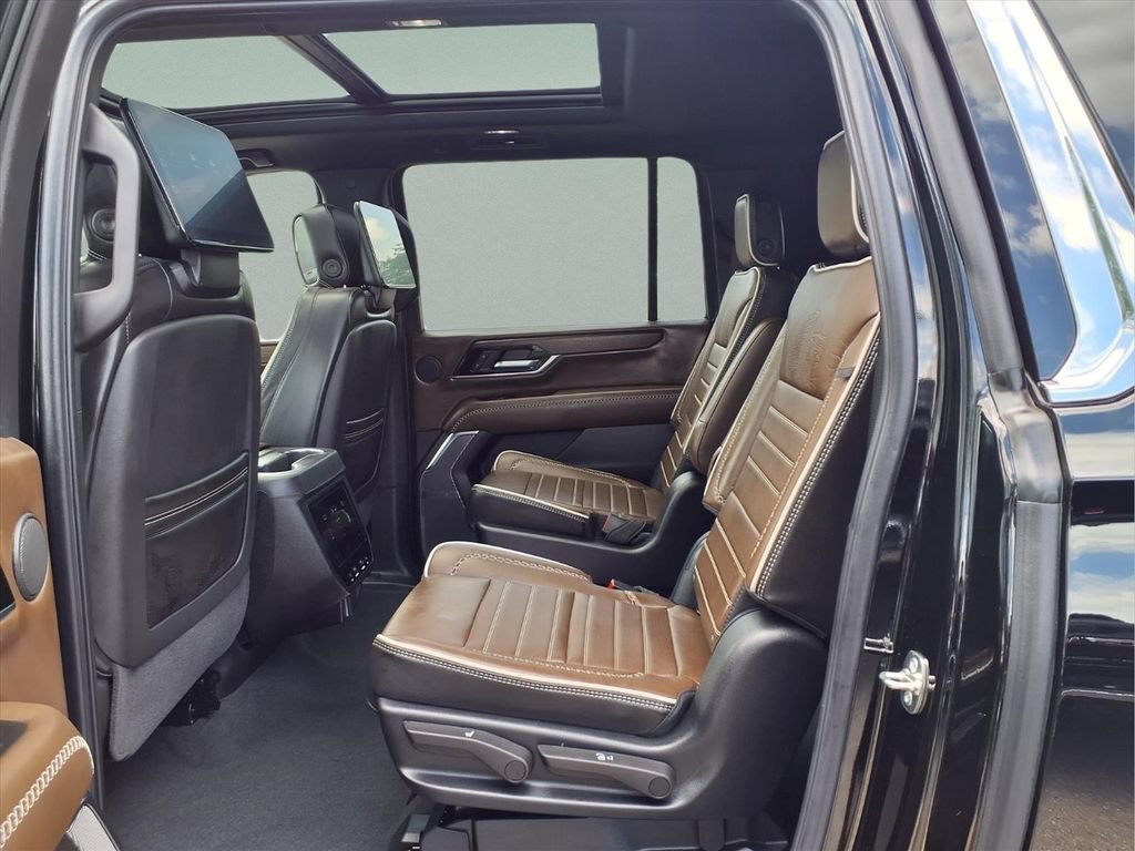 Certified 2026 GMC Yukon XL Denali Ultimate AWD/4WD image 23