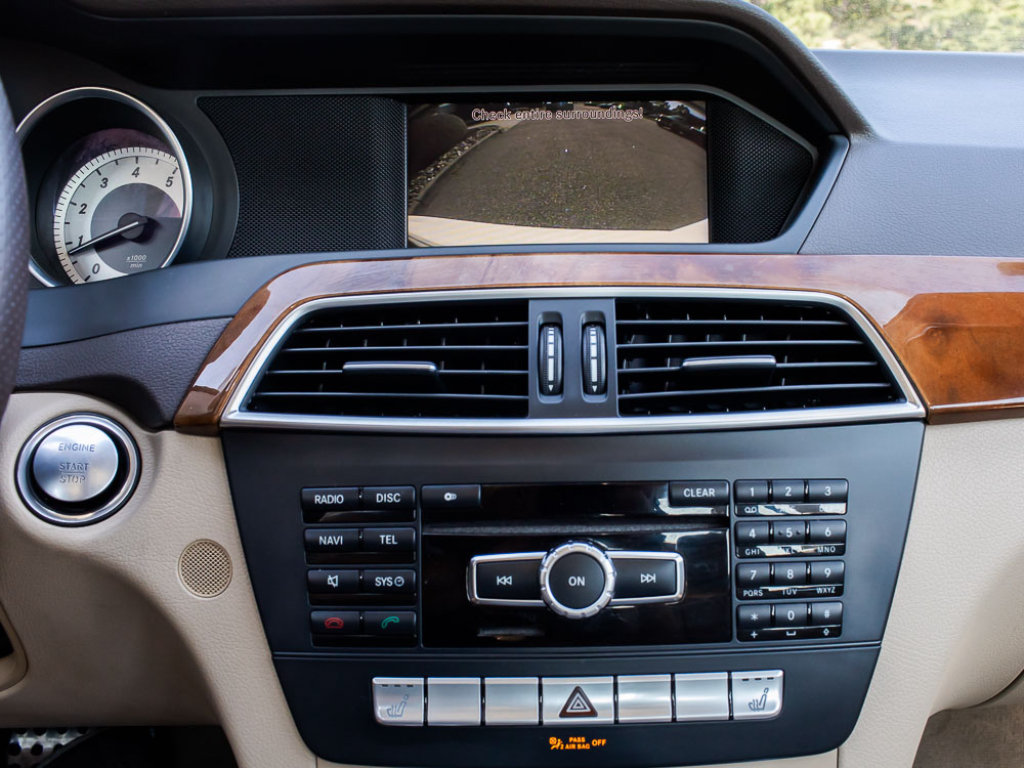 Used 2013 Mercedes-Benz C 250 Sedan image 19