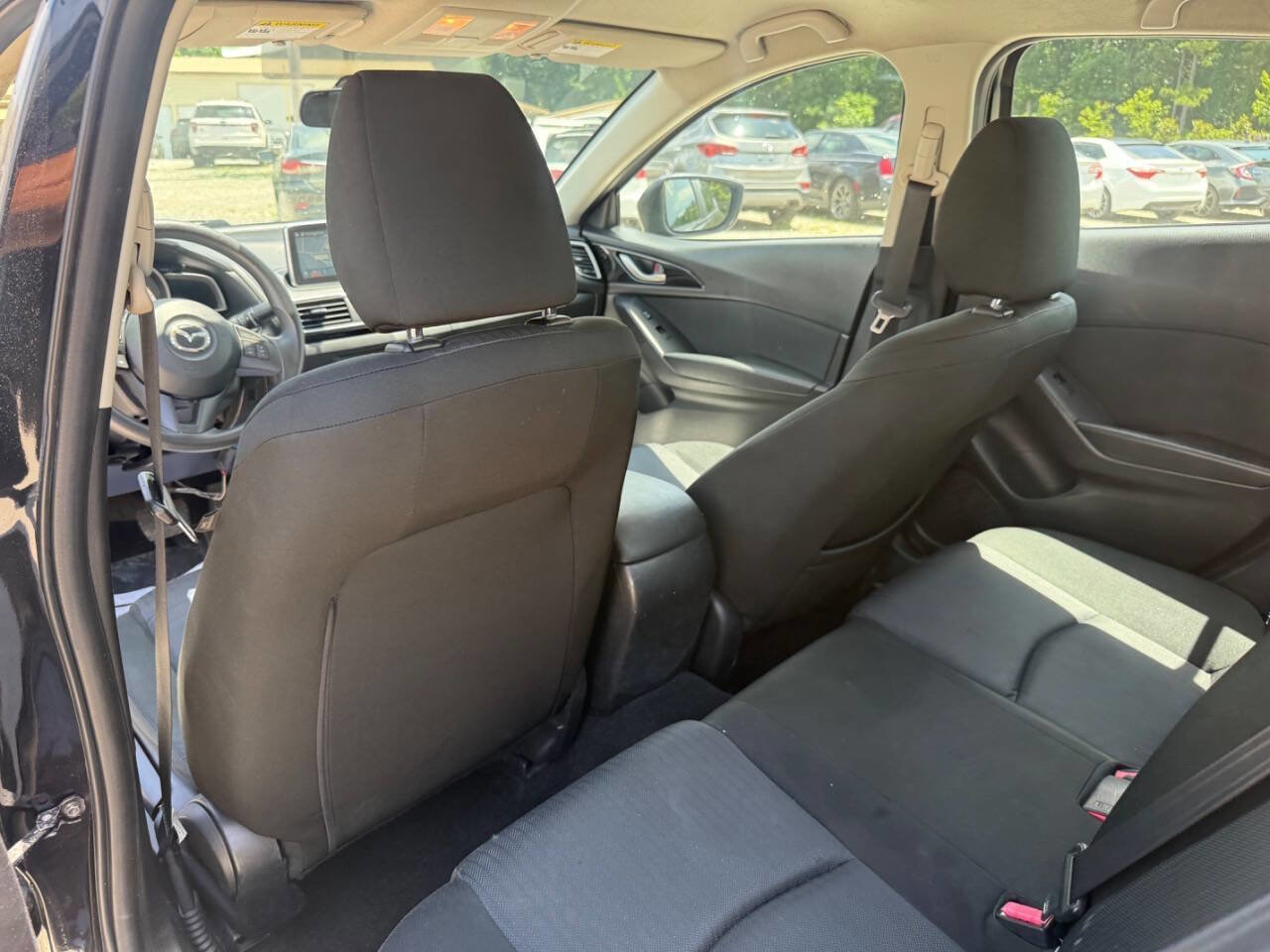 Used 2015 MAZDA MAZDA3 i Sport FWD image 24