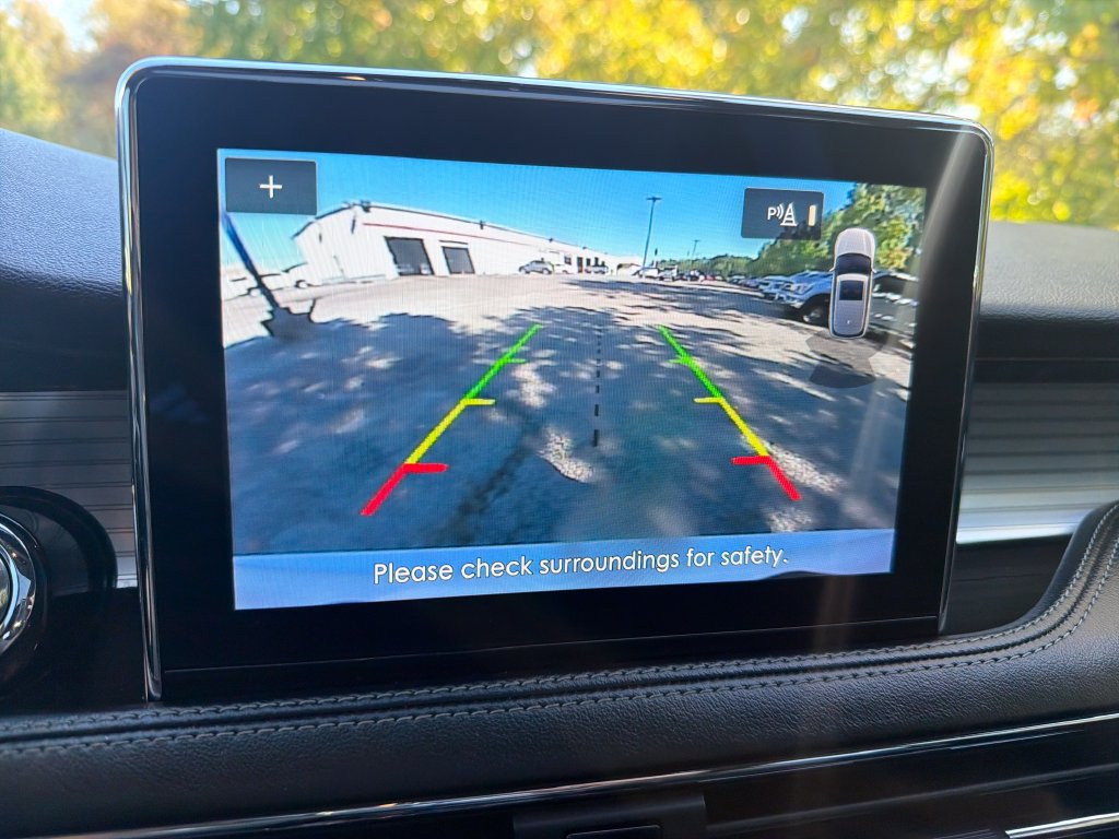 Used 2020 Lincoln Corsair AWD w/ Premium Package image 24