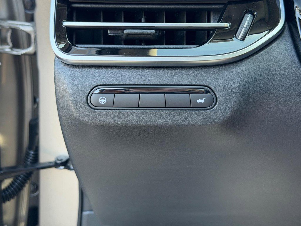 New 2026 INFINITI QX60 Luxe w/ Cargo Package image 16