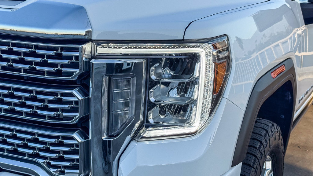 Used 2022 GMC Sierra 2500 Denali w/ Technology Package AWD/4WD image 5