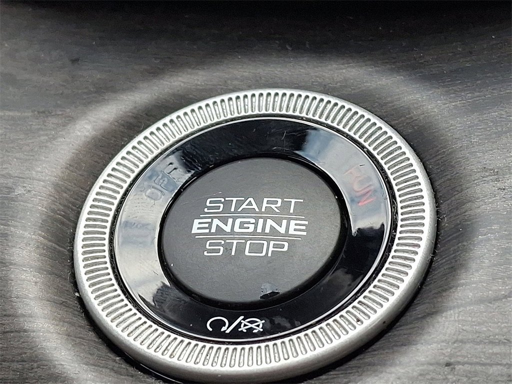 Used 2021 Jeep Grand Cherokee L Limited image 25