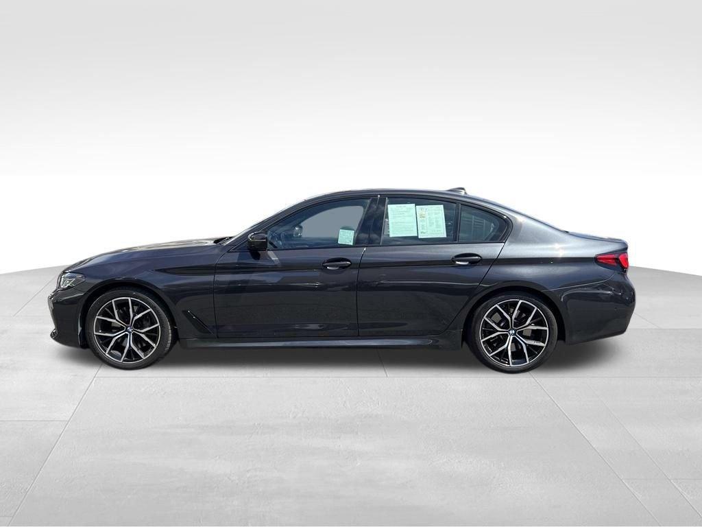 Used 2021 BMW 540i w/ Executive Package RWD image 2