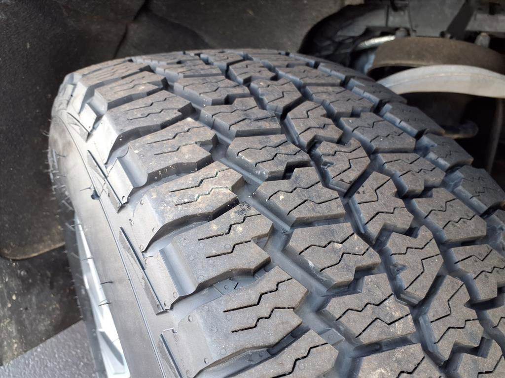 Certified 2021 Chevrolet Silverado 1500 RST image 40