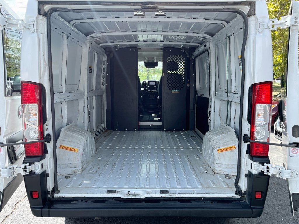 Used 2025 RAM ProMaster 2500 w/ U-Haul Equipment Group FWD image 22