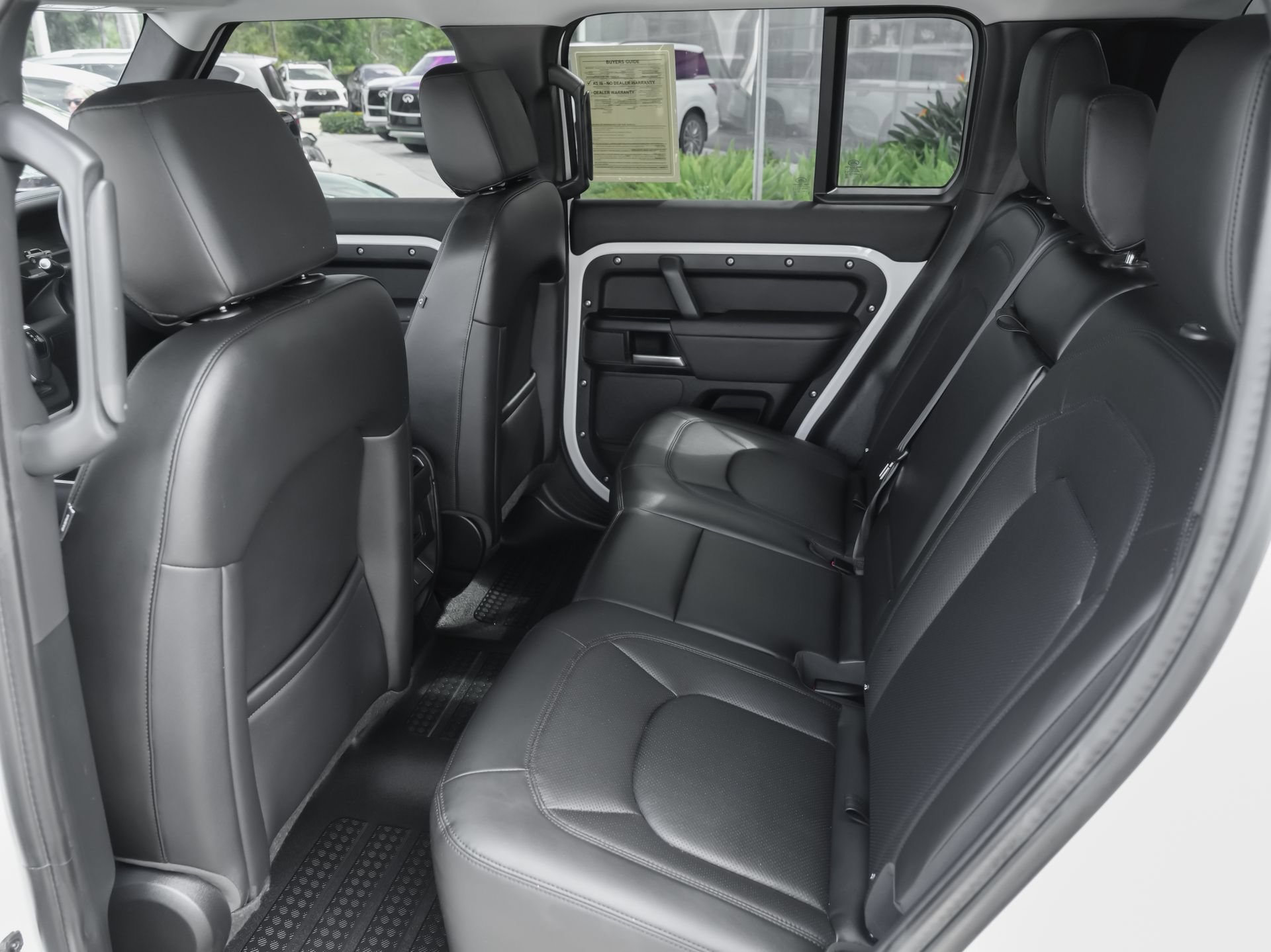 Used 2025 Land Rover Defender 110 S AWD/4WD image 33