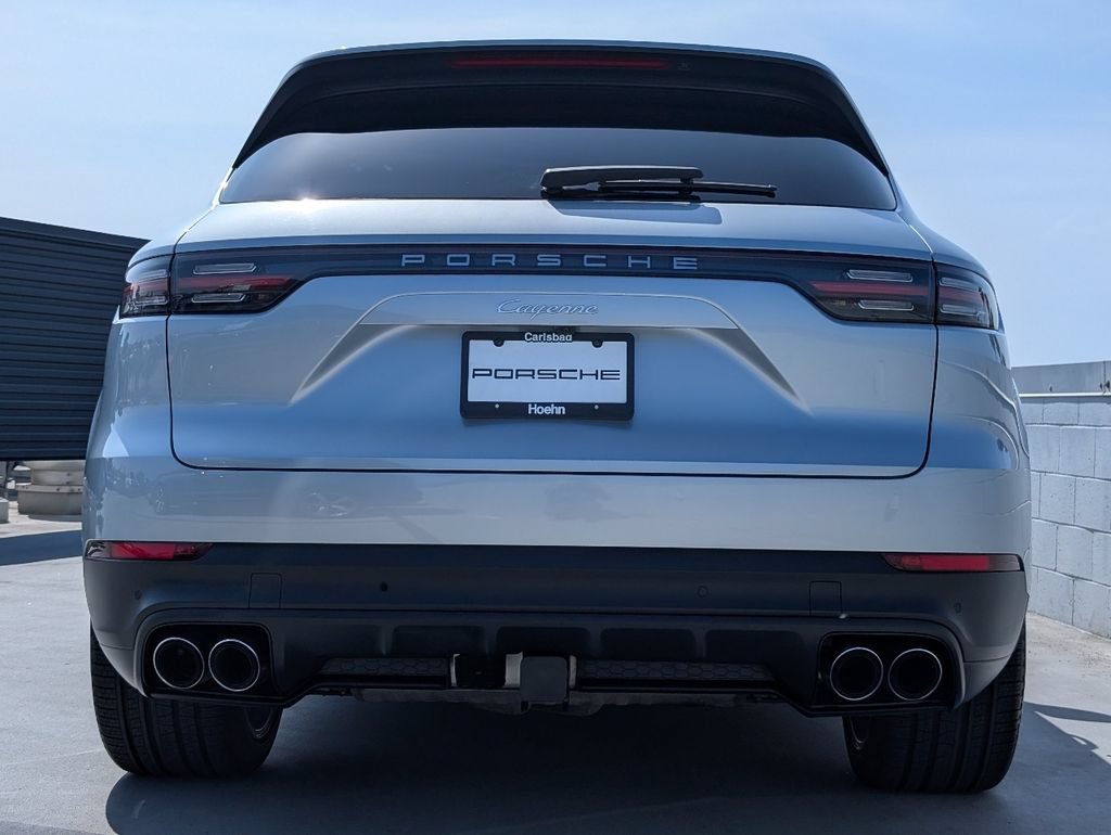 Certified 2023 Porsche Cayenne AWD/4WD image 11