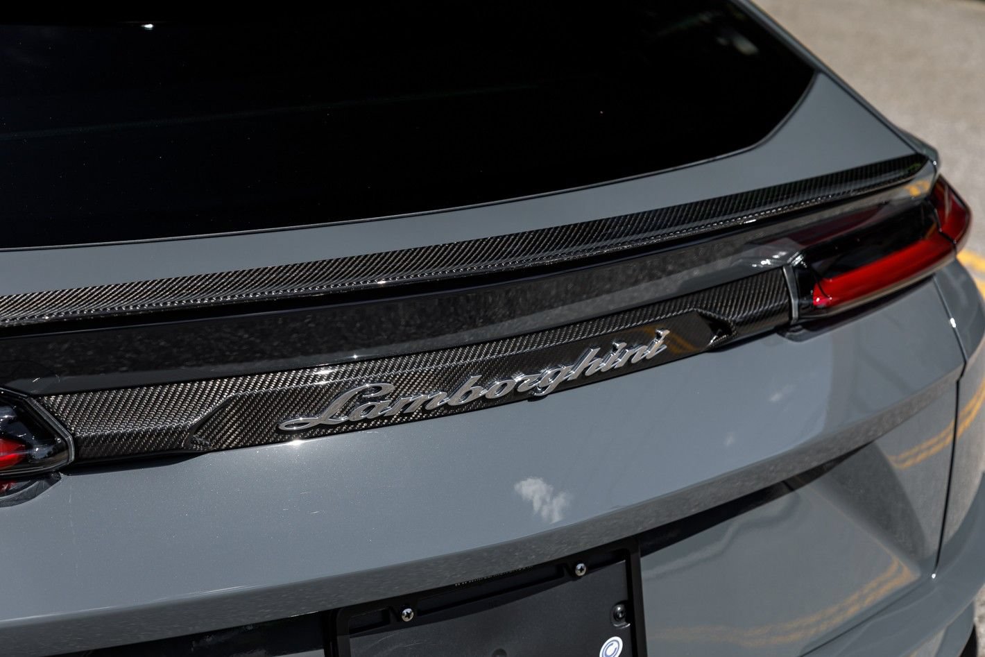 Used 2023 Lamborghini Urus Performante AWD/4WD image 14