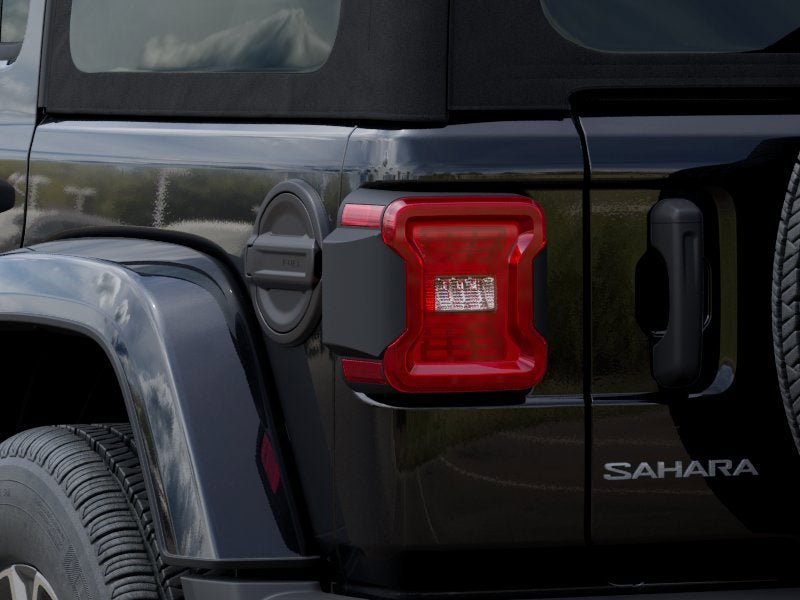 Used 2025 Jeep Wrangler Unlimited Sahara AWD/4WD image 29