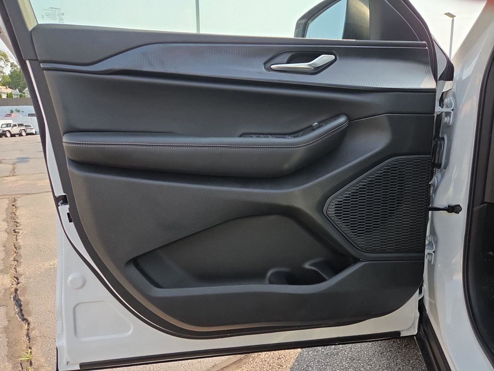 New 2025 Jeep Grand Cherokee Laredo X w/ Luxury Tech Group I image 10