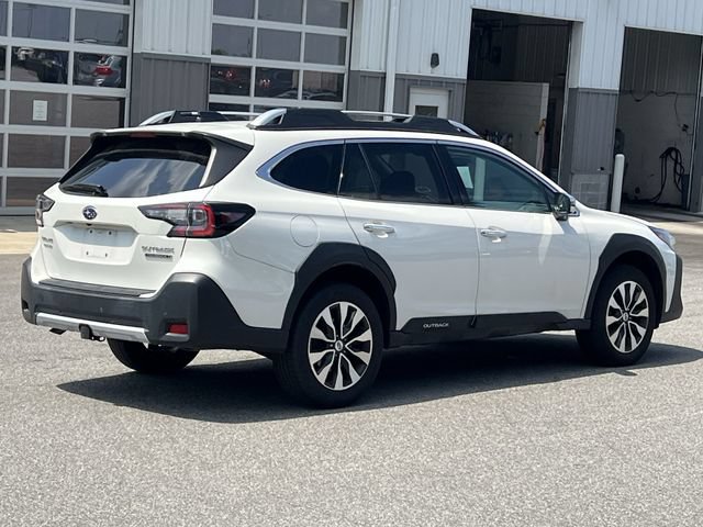 Used 2023 Subaru Outback Touring XT AWD/4WD image 14
