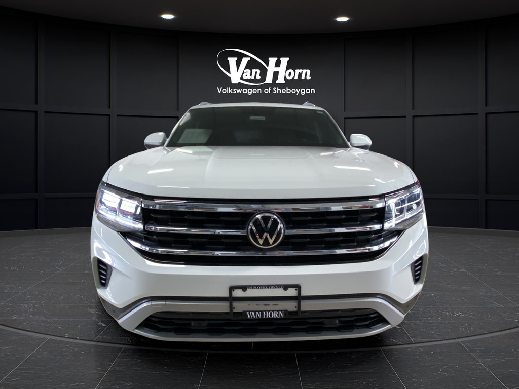 Used 2020 Volkswagen Atlas Cross Sport SE w/ Towing Package AWD/4WD image 2