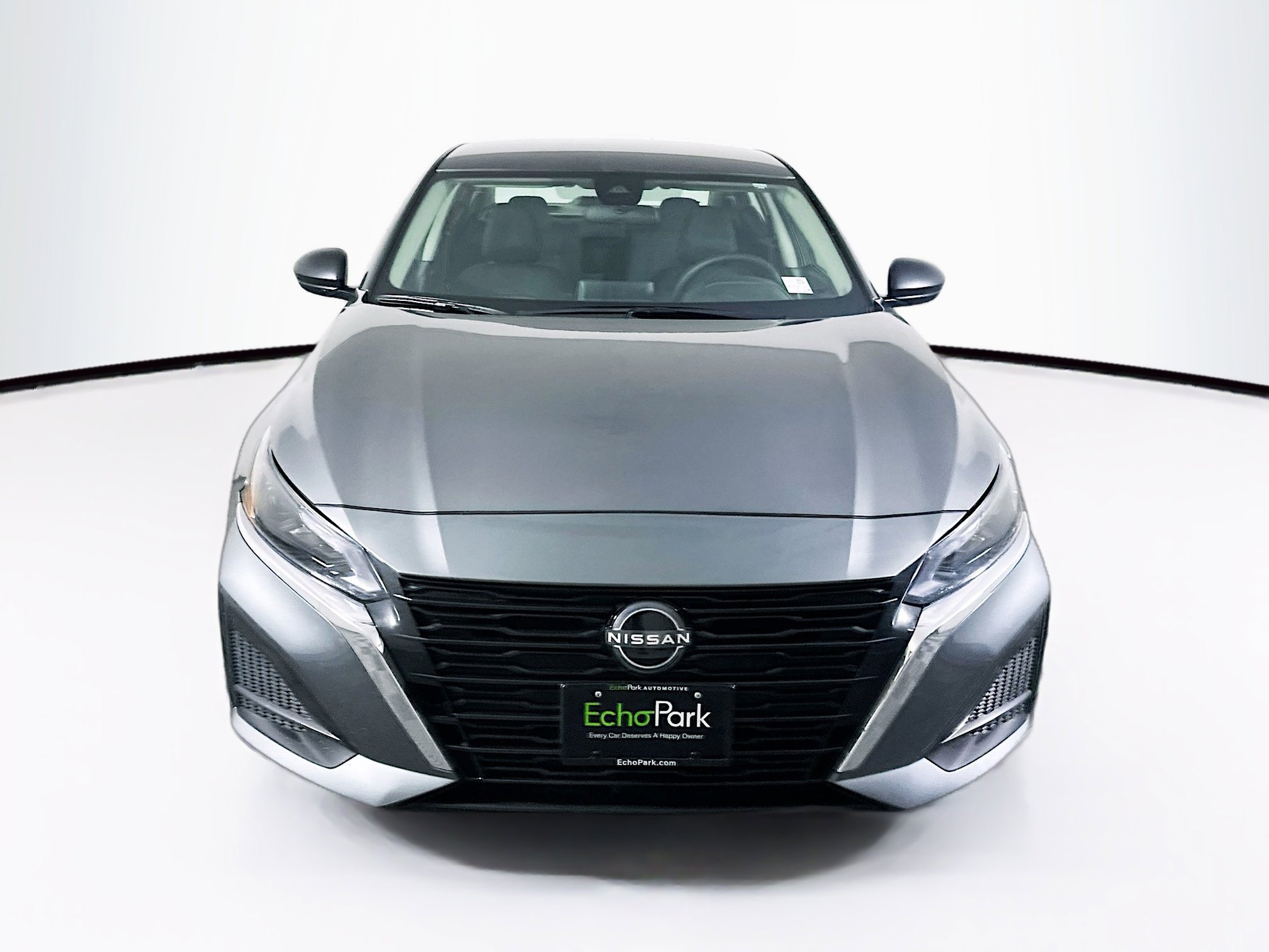 Used 2025 Nissan Altima 2.5 SV image 2