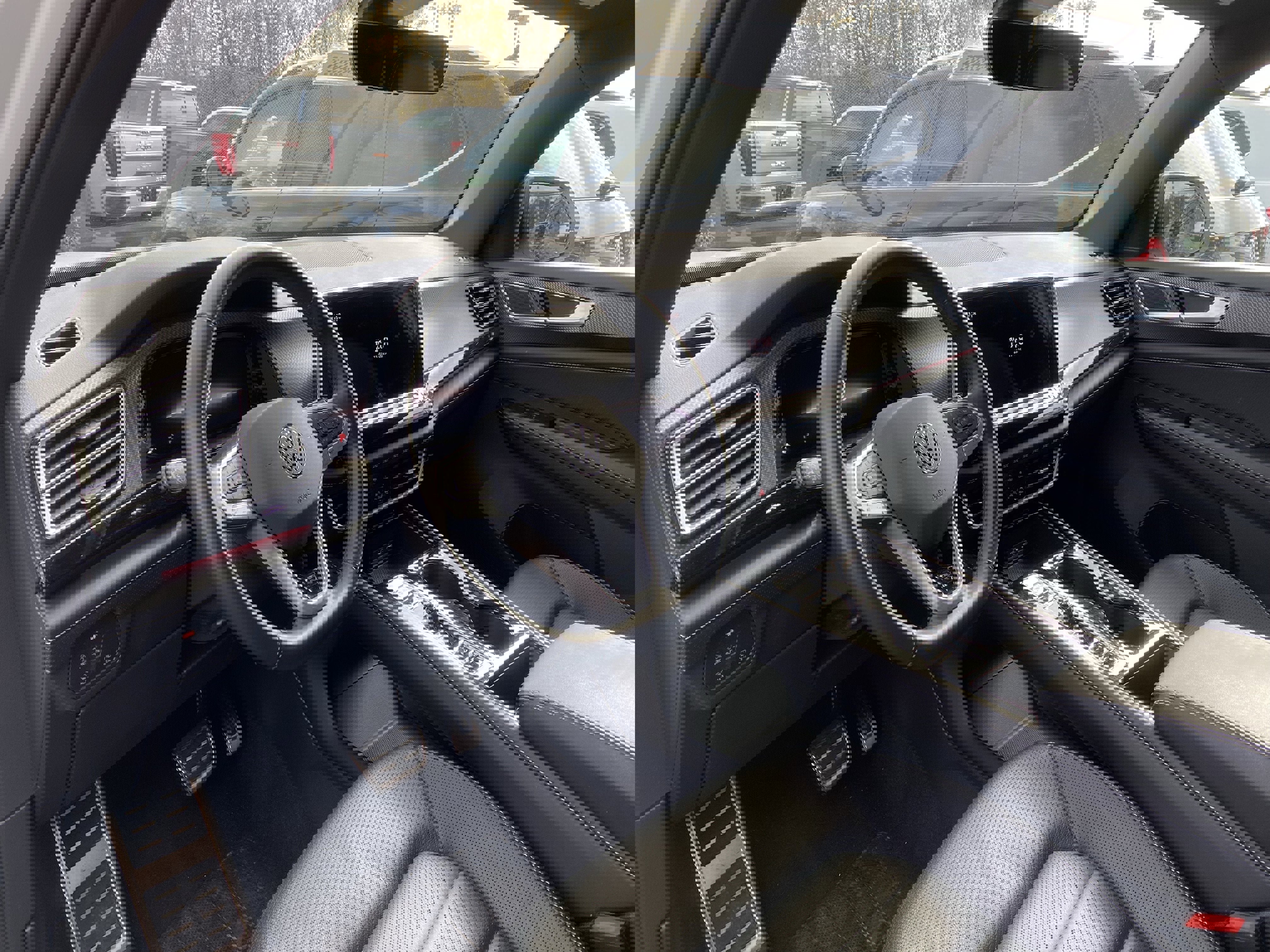 Used 2025 Volkswagen Atlas Cross Sport SEL R-Line image 9