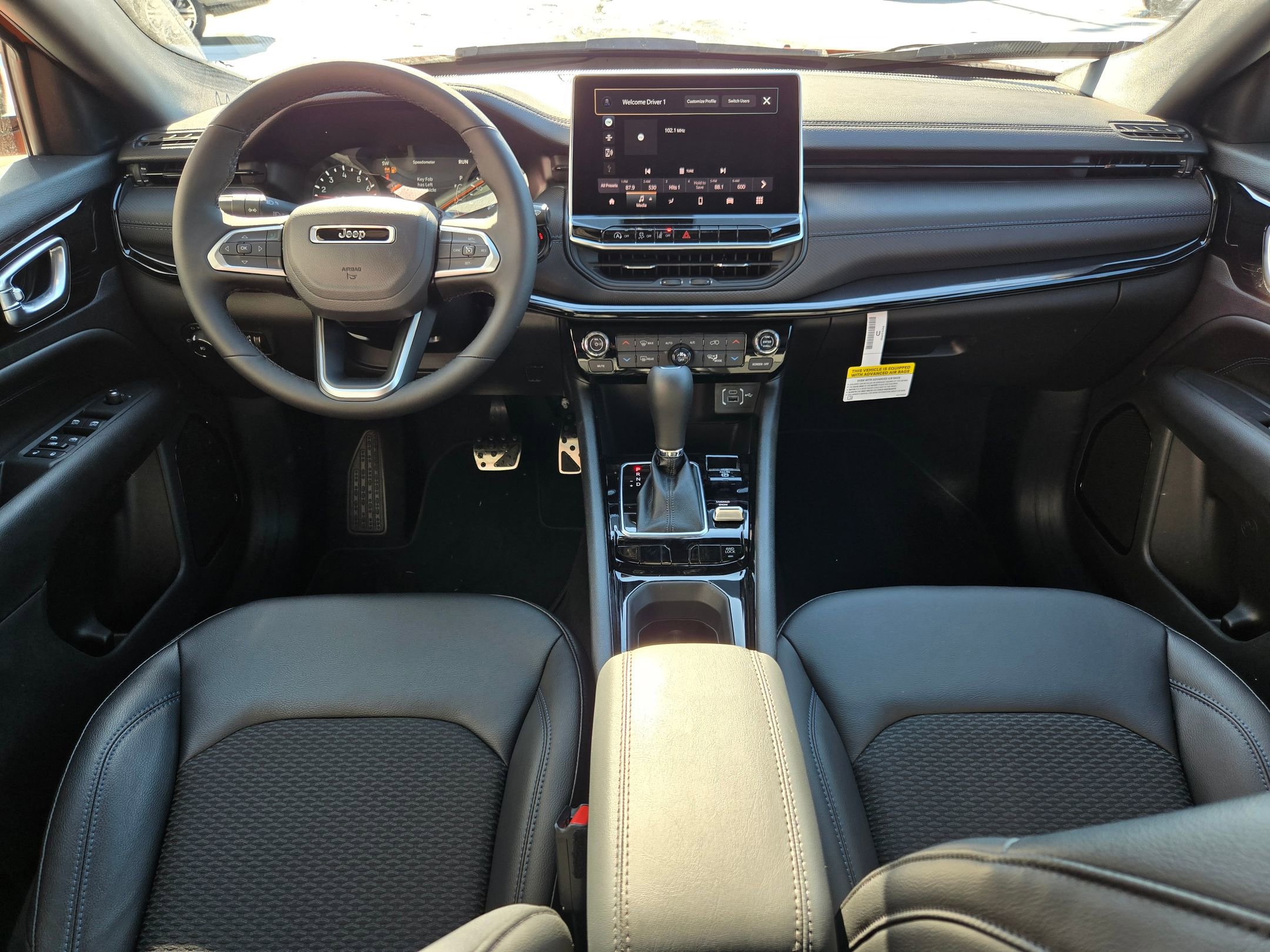 New 2026 Jeep Compass Latitude image 11