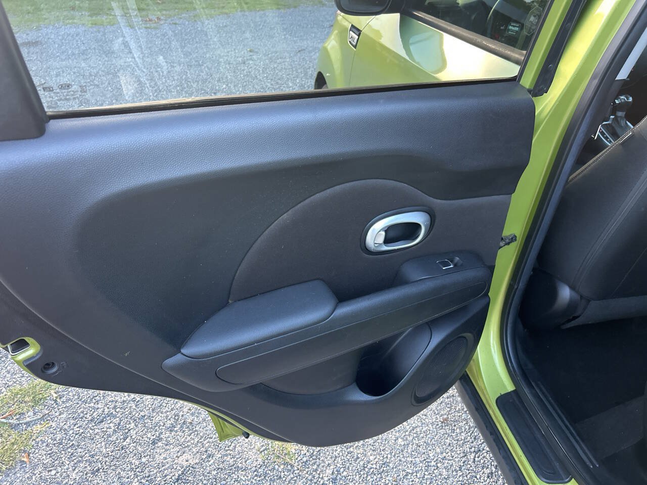 Used 2017 Kia Soul + FWD image 14