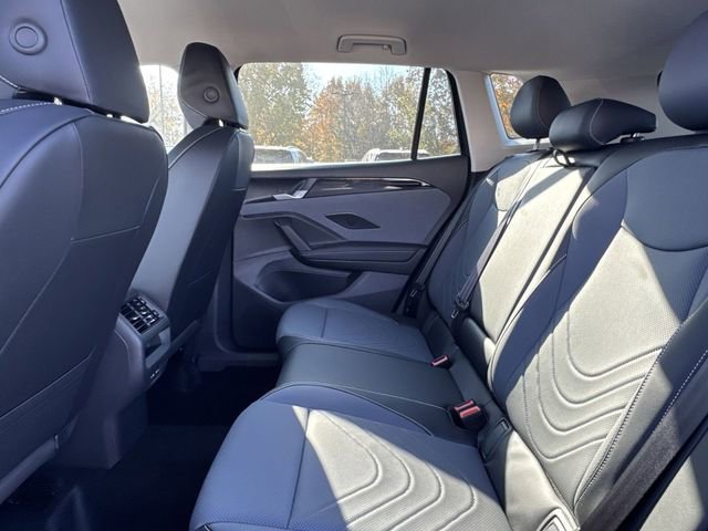 New 2026 Volkswagen Tiguan SE image 9