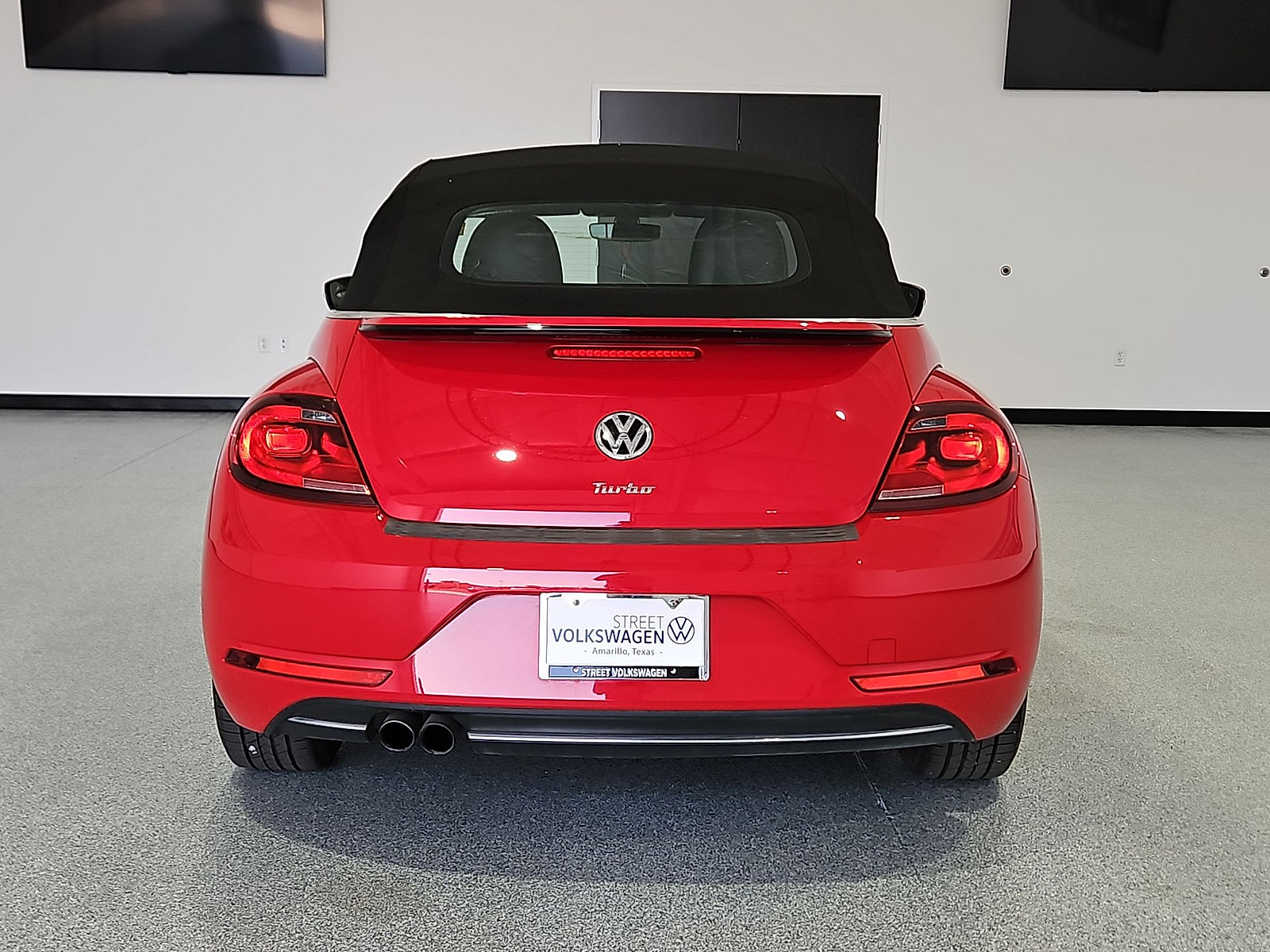 Used 2019 Volkswagen Beetle 2.0T SE FWD image 7