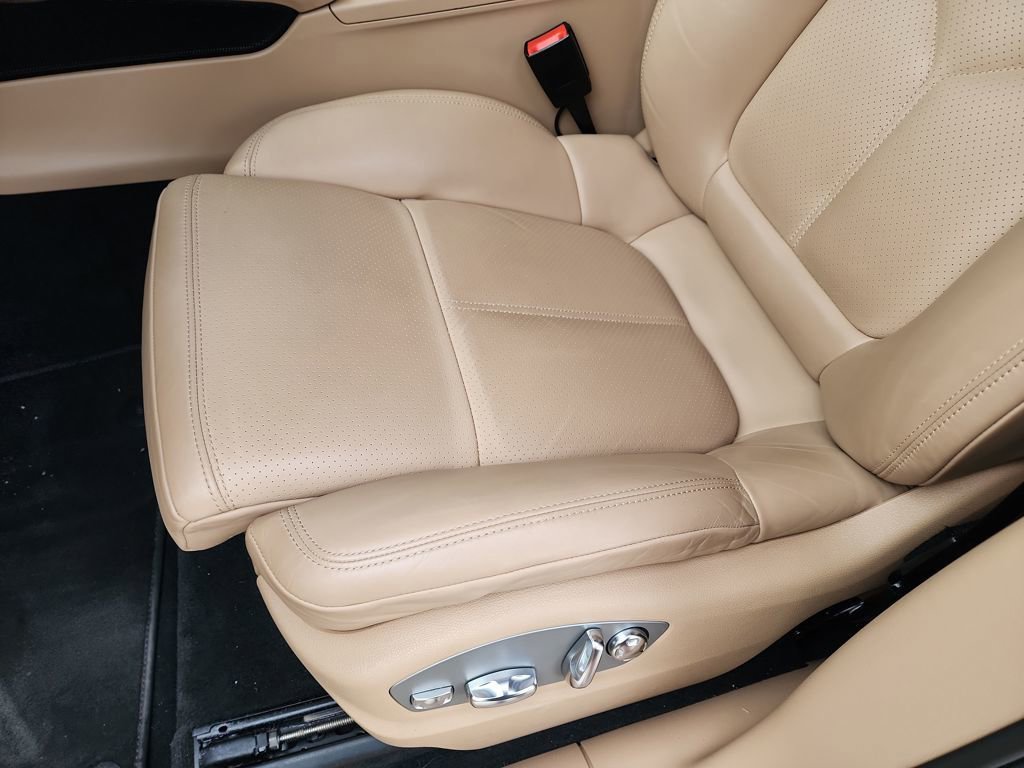 Used 2022 Porsche Macan image 15