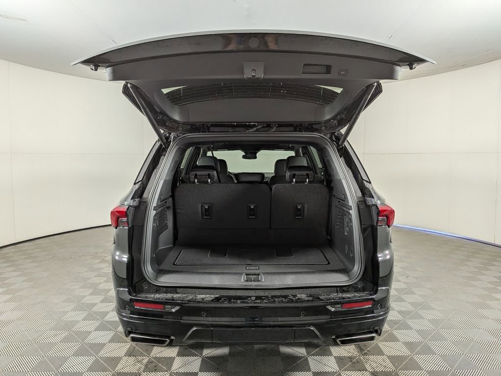 New 2025 Buick Enclave Sport Touring w/ Super Cruise Package image 9