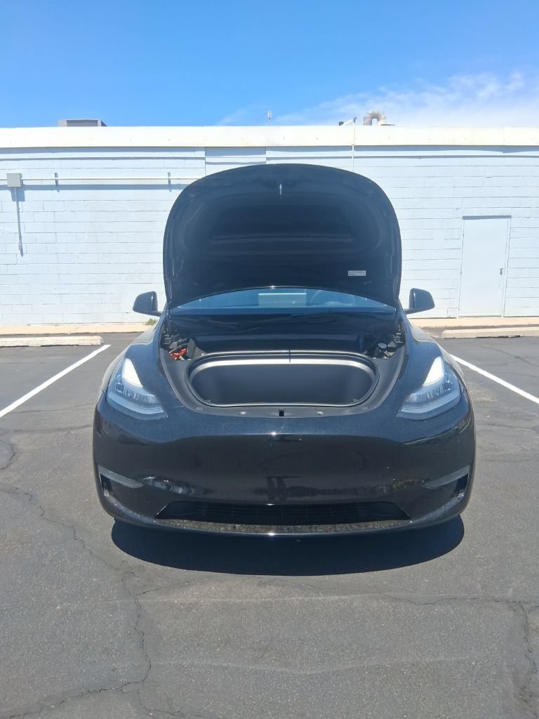 Used 2023 Tesla Model Y Long Range AWD/4WD image 5