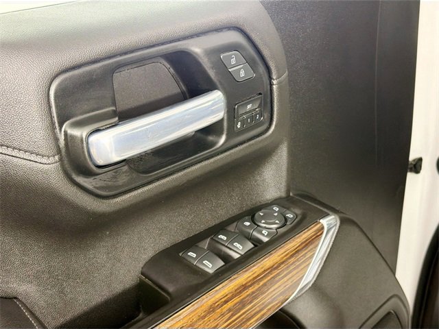 Used 2021 Chevrolet Silverado 1500 High Country w/ Technology Package image 17