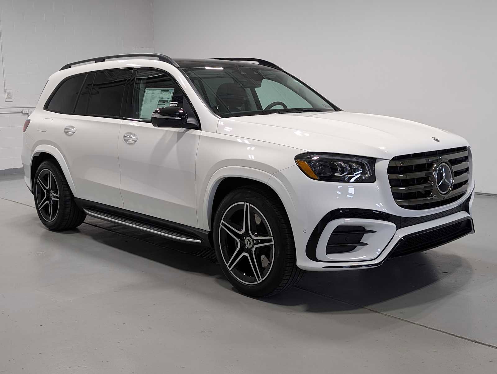 New 2026 Mercedes-Benz GLS 450 4MATIC image 6