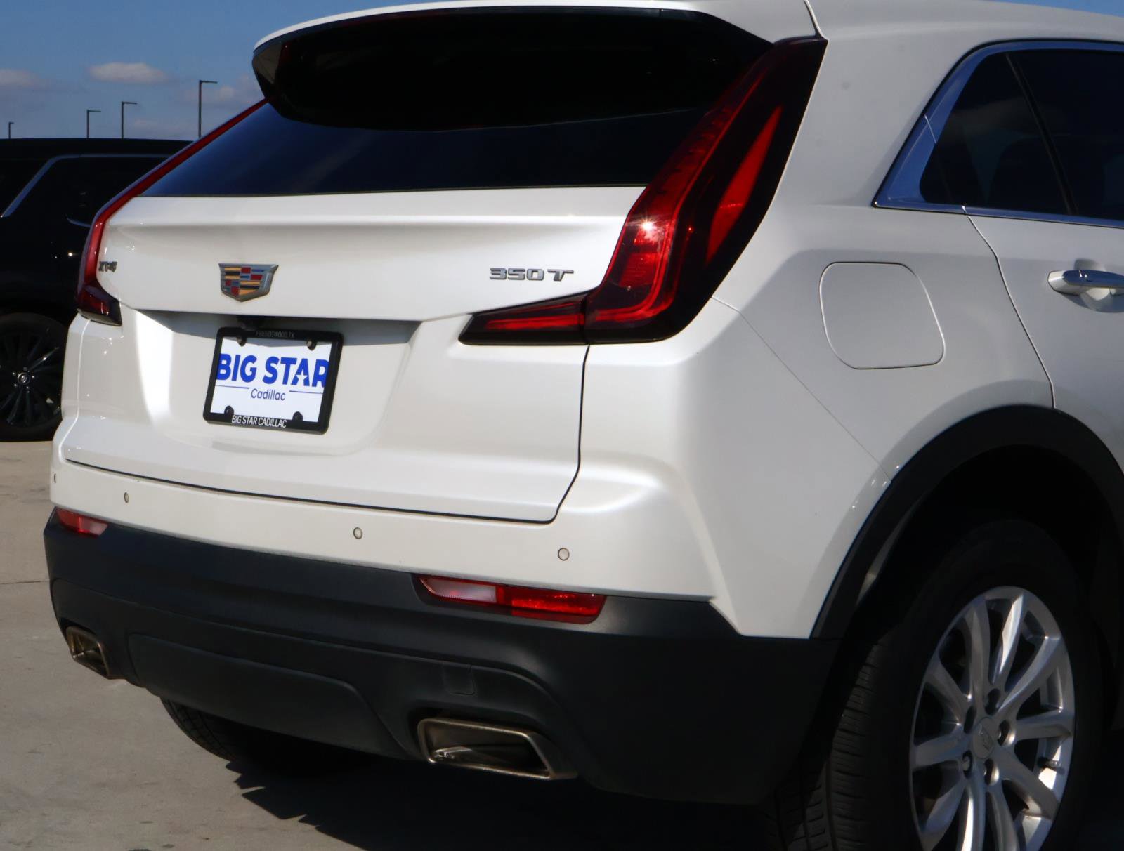 Used 2023 Cadillac XT4 Luxury image 11