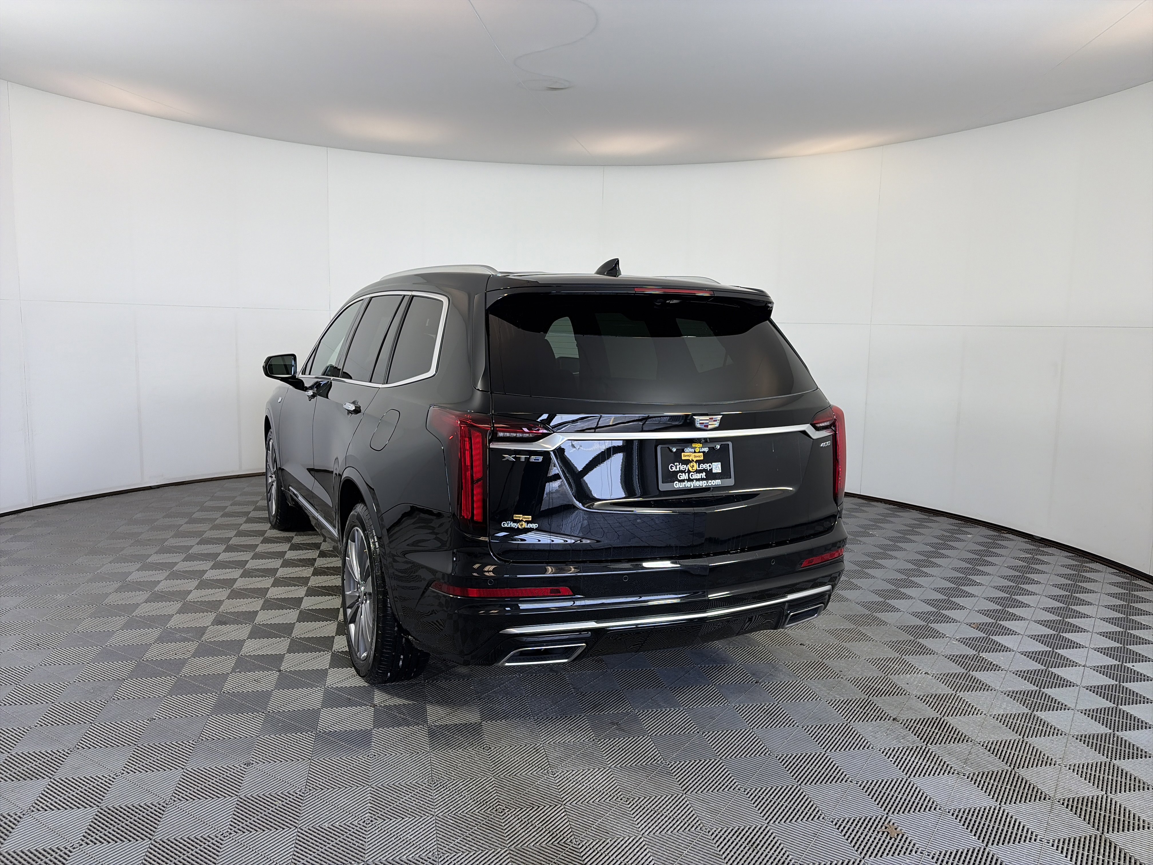 Certified 2024 Cadillac XT6 Premium Luxury w/ LPO, Floor Liner Package image 8