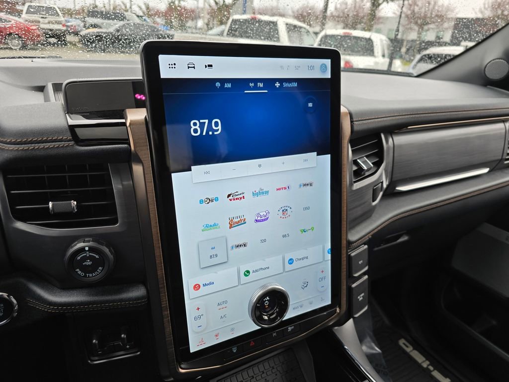 Used 2023 Ford F150 Lightning Lariat w/ Equipment Group 511A High image 22