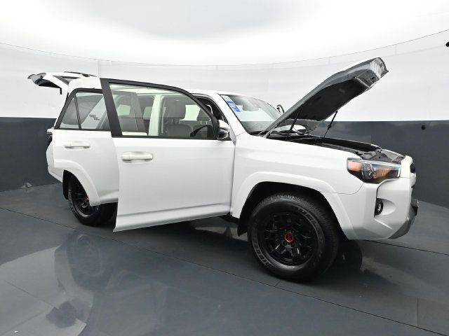 Used 2024 Toyota 4Runner TRD Off-Road Premium w/ TRD Black Wheel Package (TMS) AWD/4WD image 34